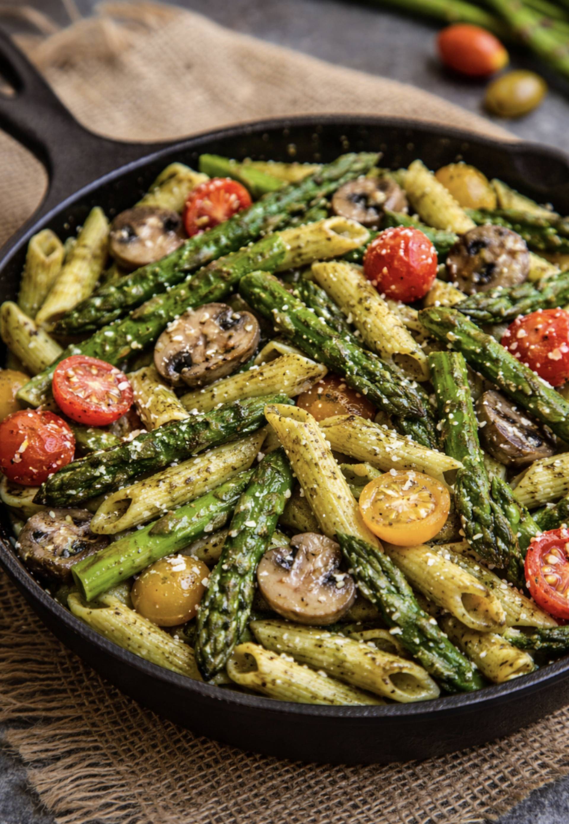 Westy Restaurant Week - 4 Serving Pesto Pasta Primavera, Berry Salad and Assorted Cheesecake Bites