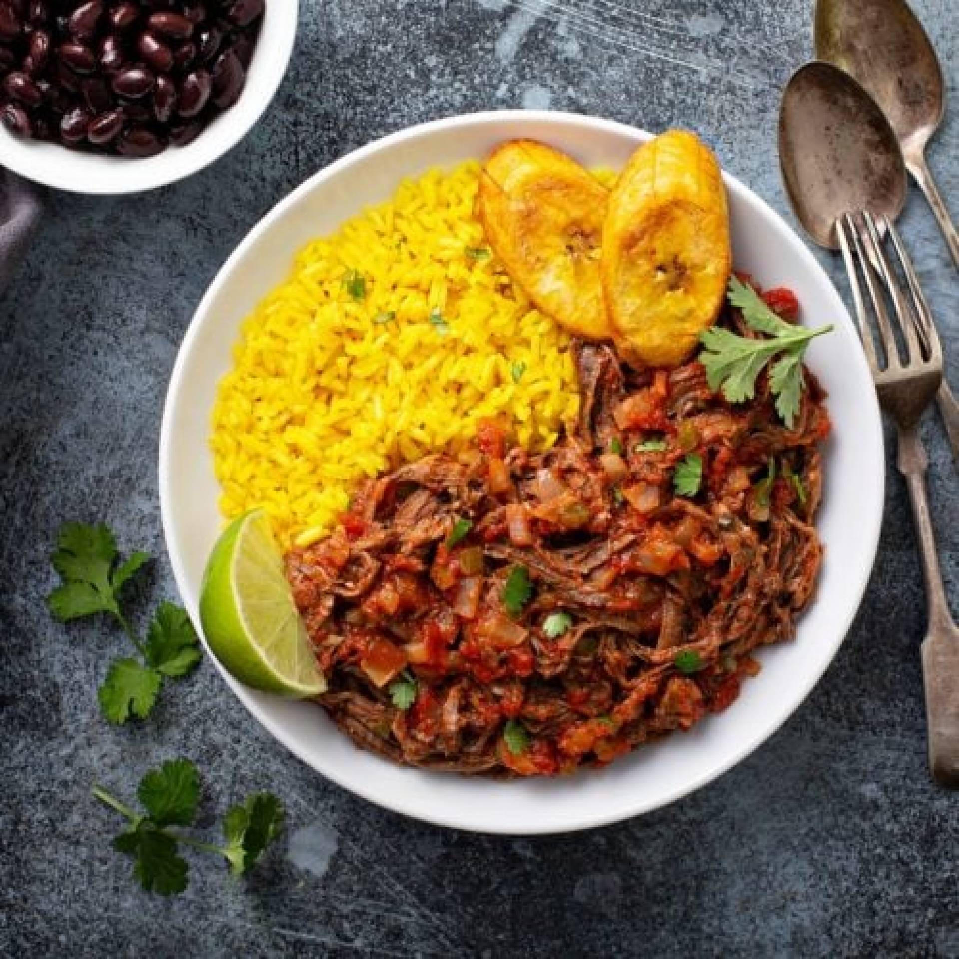 Cuban Jackfruit Ropa Vieja with Golden Rice and Seared Plantain