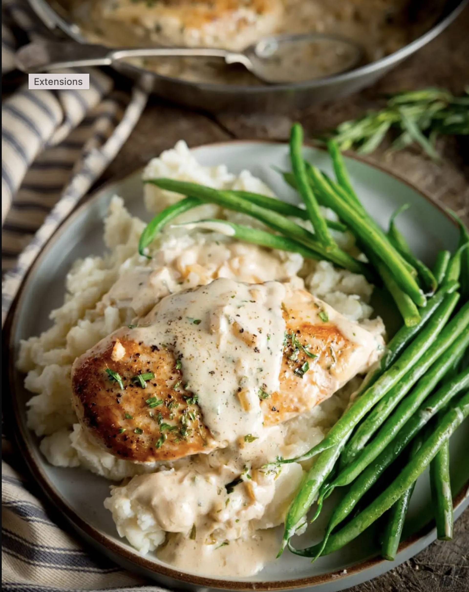 Plant Based Tarragon Daring Chick'n with Mashed Potatoes and Lemony Green Beans