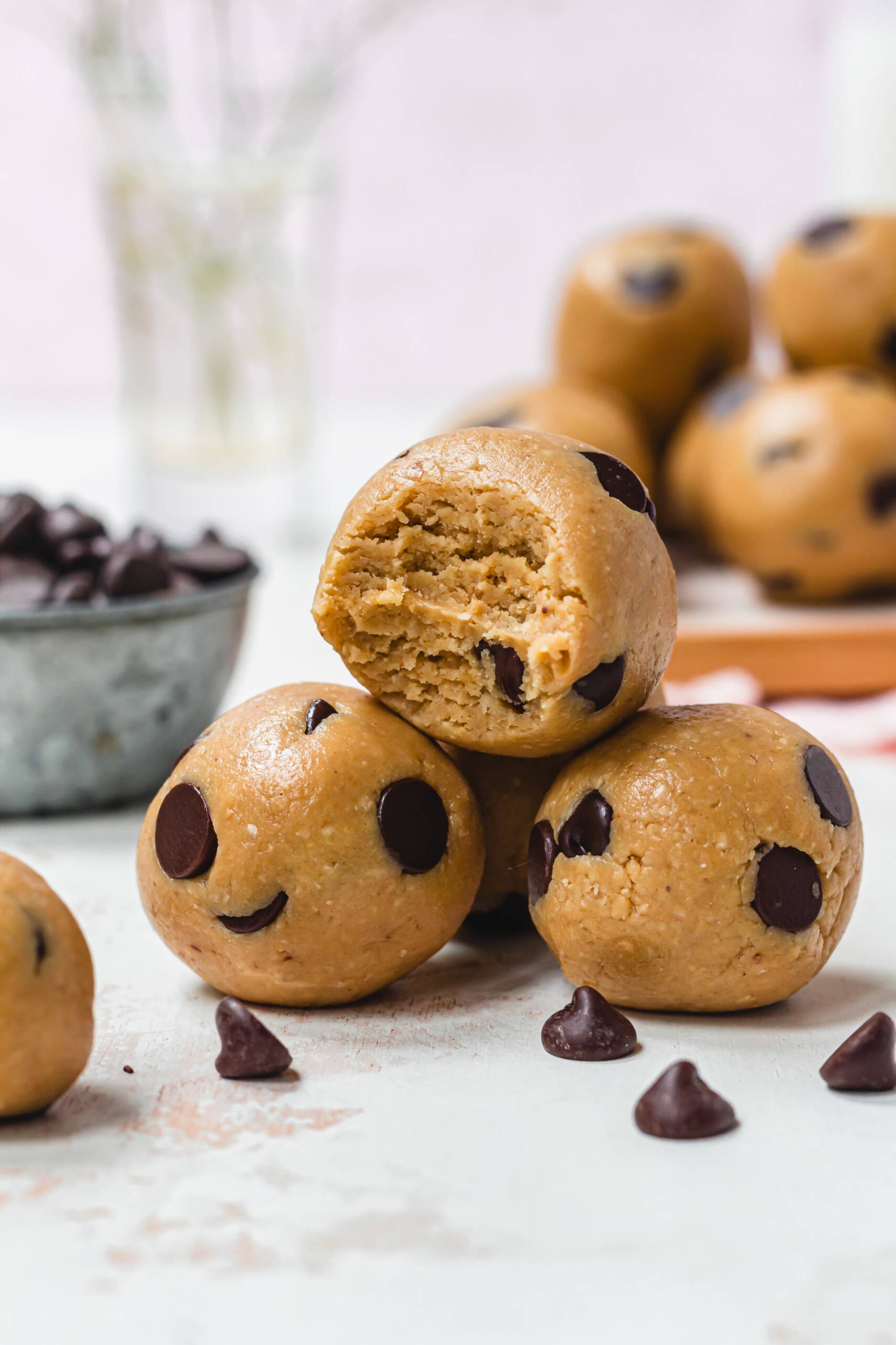 Chocolate Chip Cookie Dough Energy Bites