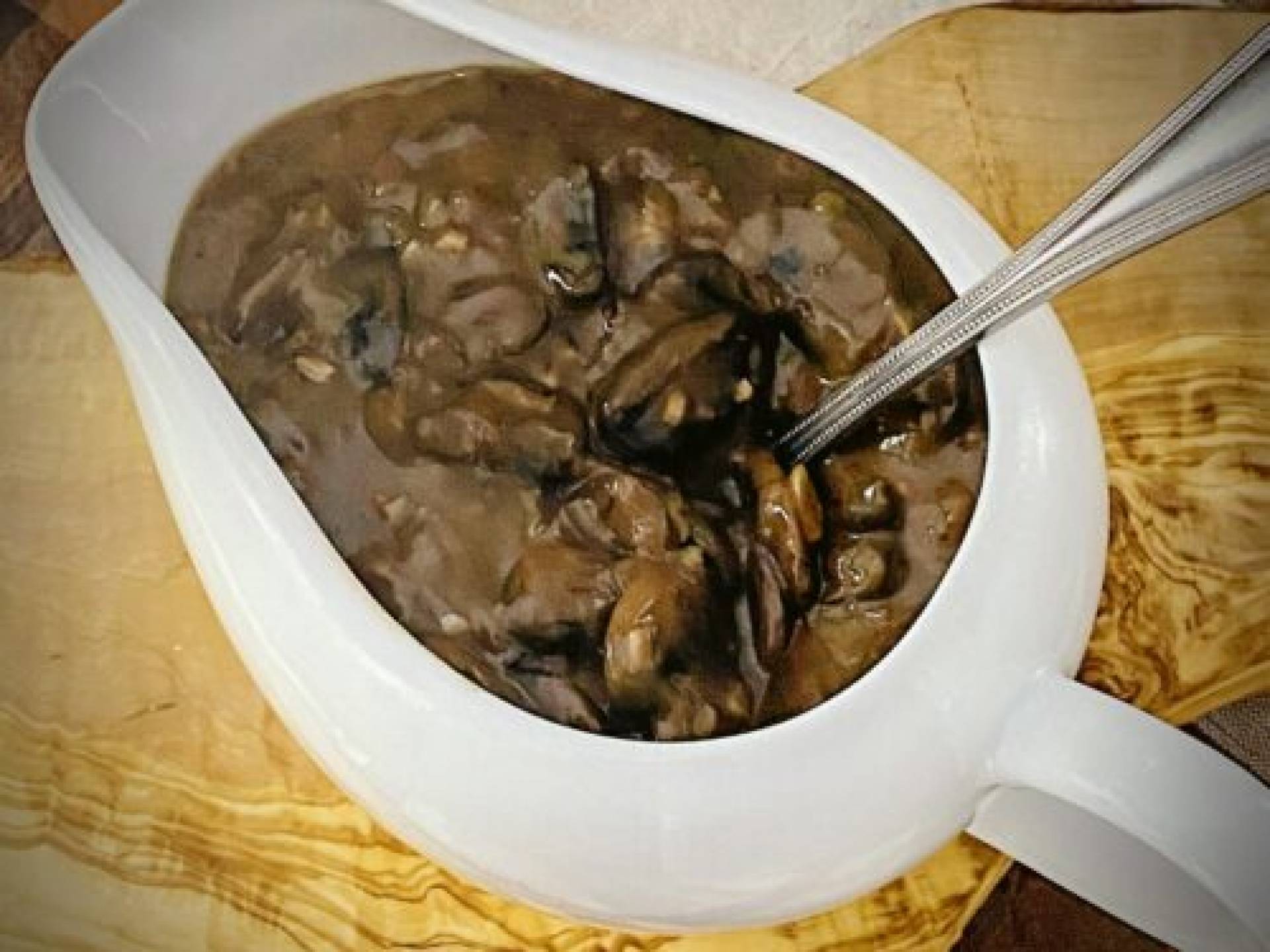 Plant Based Mushroom  Gravy - THANKSGIVING MENU