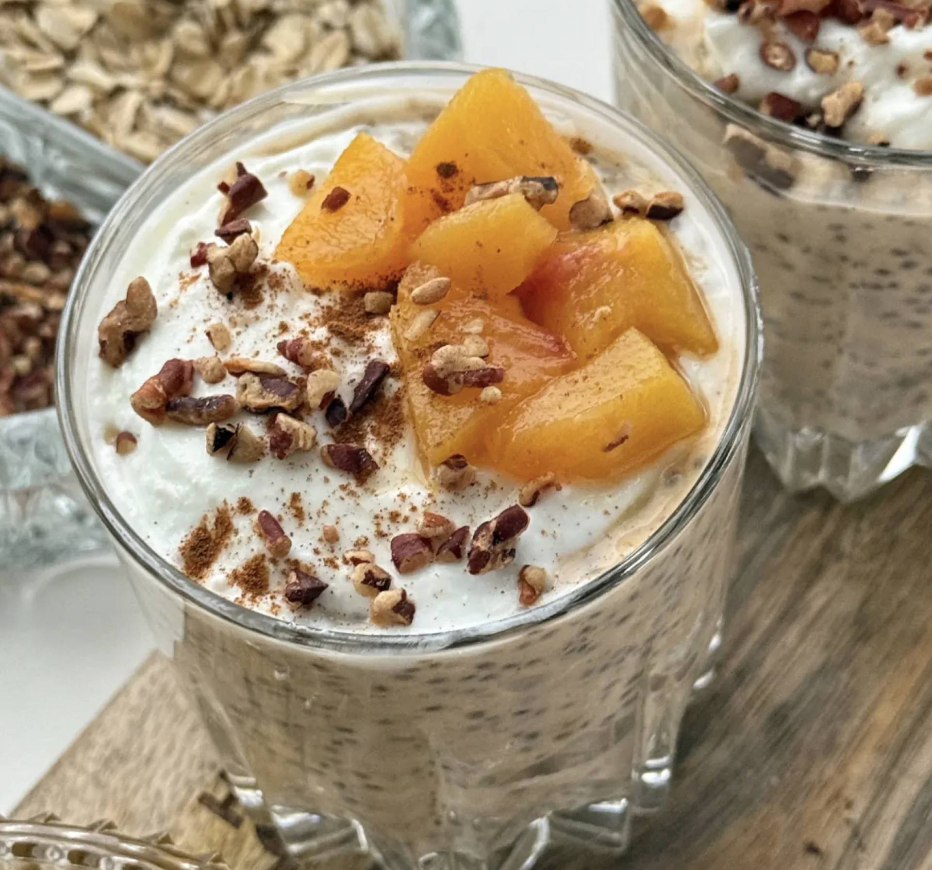 Peach Cobbler Overnight Oats with Pecan Crumble - 4 Pack