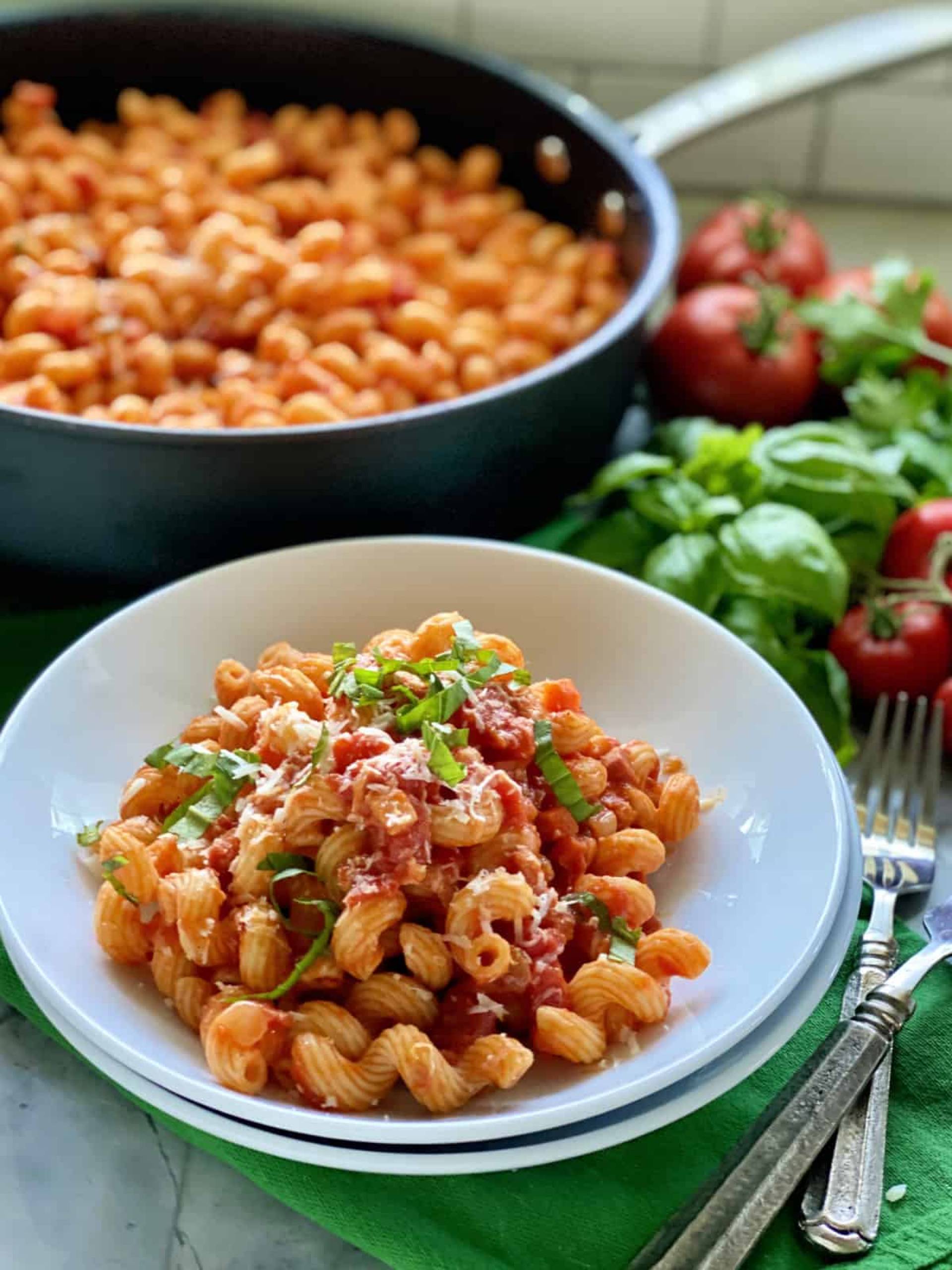 A La Carte Marinara Tossed Cavatappi